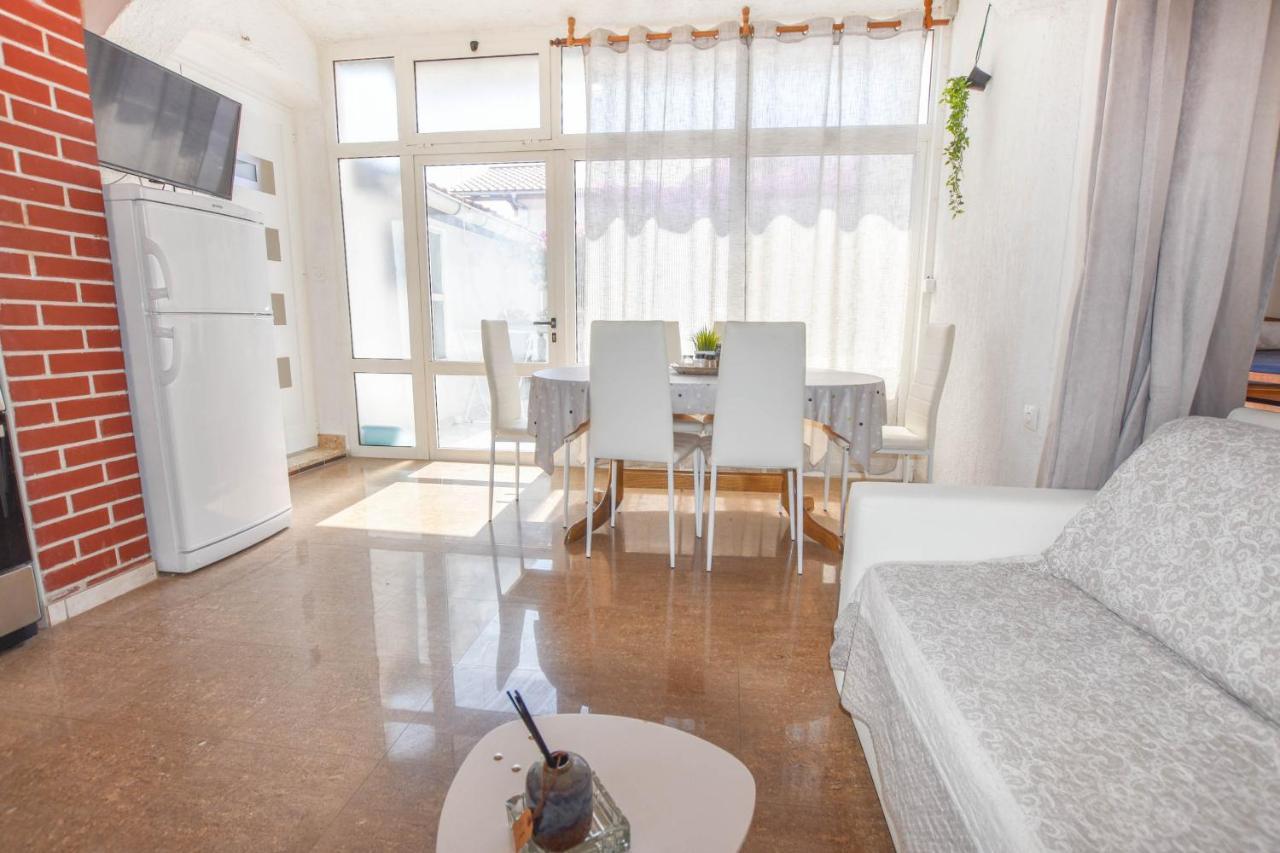 Apartman Ante