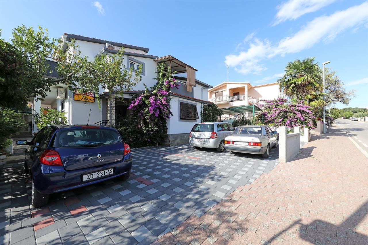Ante Apartment *